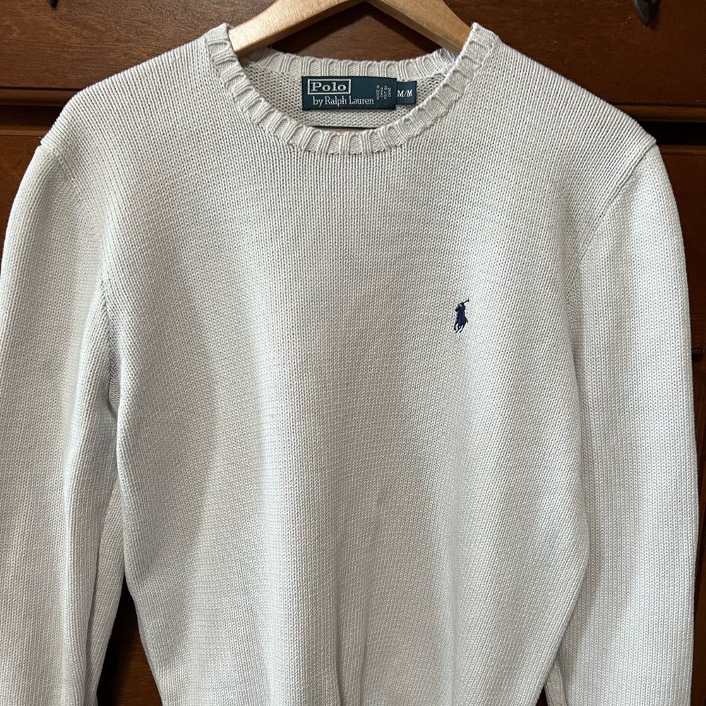 Men’s crewneck cream sweater